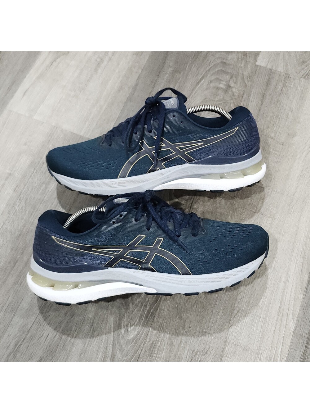 ASICS Gel Kayano 28-1012B047 Running Gym Exercise Shoes Womens 12 Mens 10.5